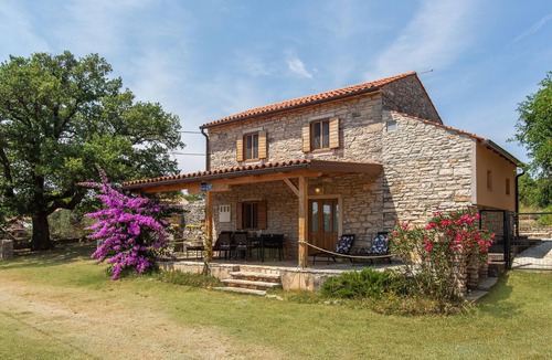 Kaldanija House | Cozy home in Buje with house a panoramic view