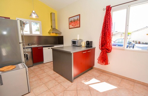 Cabannes House | Cozy home in Cabannes with WiFi