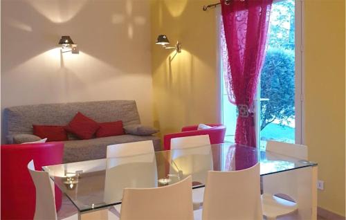 Cabannes House | Cozy Home In Cabannes With Wifi