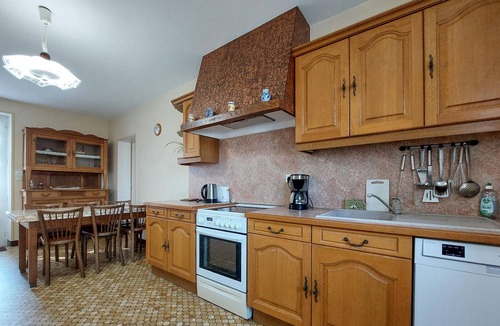 Ceaux-en-Loudun House | Cozy home in Ceaux-en-Loudun