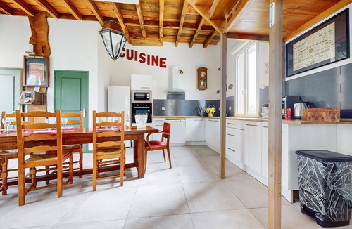 Cossaye House | Cozy home in Cossaye with WiFi