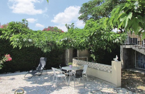 Creissan House | Cozy home in Creissan with WiFi