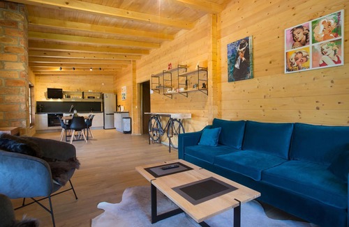 Slunj House | Cozy home in Donje Taboriste with WiFi
