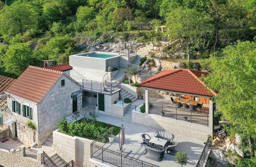 Knezovici House | Cozy home in Donji Prolozac
