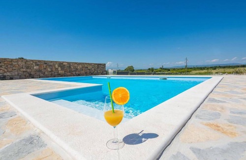 Benkovac House | Cozy home in Donje Ceranje with WiFi