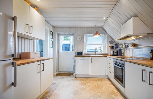 Egsmark Strand House | Cozy home in Ebeltoft with sauna