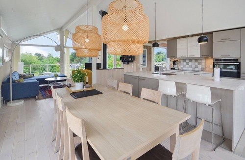 Lyngsbæk Strand House | Cozy home in Ebeltoft with WiFi