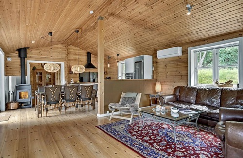 Øksenmølle House | Cozy home in Ebeltoft with WiFi