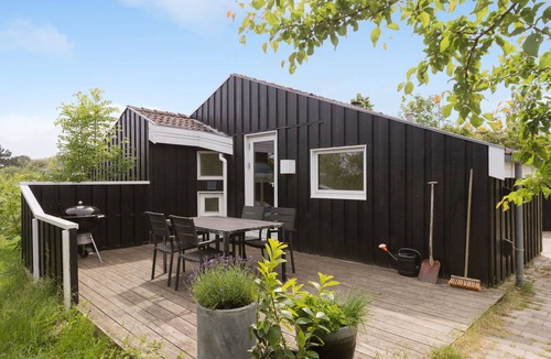Handrup House | Cozy home in Ebeltoft with sauna