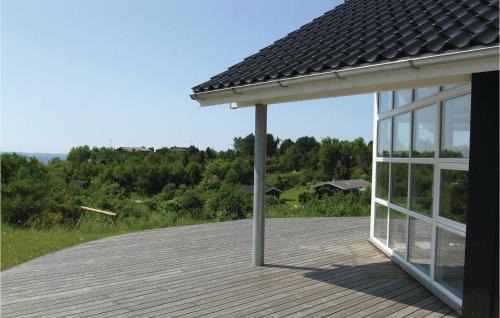 Handrup Strand House | Cozy Home In Ebeltoft With Kitchen
