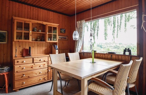 Krejbjerg House | Cozy home in Ejstrupholm with kitchen