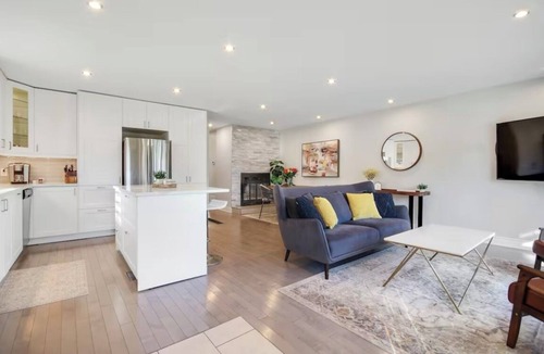 Urbandale House | Cozy home in Elmvale Acres near General Hoospital
