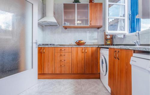 Sant Miquel de Fluvia House | Cozy Home In Sant Miquel De Fluvià