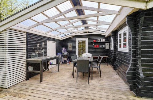 Farvang House | Cozy home in Fårvang with outdoor swimming pool