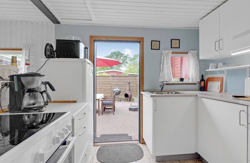 Faxe Ladeplads House | Cozy home in Faxe Ladeplads with WiFi