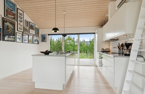 Slette Strand House | Cozy home in Fjerritslev with kitchen