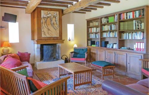 Domfront-en-Champagne House | Cozy Home In Domfront En Champagne