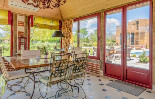 Morainville-Jouveaux House | Cozy Home In Morainville Jouvaux
