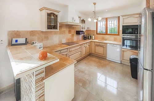 Pouzols-Minervois House | Cozy home in Pouzols-Minervois
