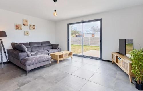 Saint-Germain-sur-Ay House | Cozy Home In Saint Germain Sur Ay With Wifi