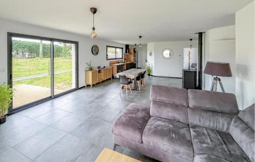 Saint-Germain-sur-Ay House | Cozy Home In Saint Germain Sur Ay With Wifi