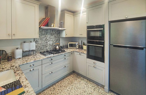 Thezan-les-Beziers House | Cozy home in Thézan les Béziers