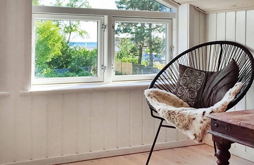 Nordstrand House | Cozy home in Frederikshavn with kitchen