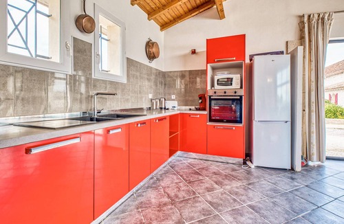 Gardonne House | Cozy home in Gardonne with WiFi