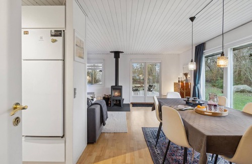 Smidstrup Strand House | Cozy home in Gilleleje with kitchen
