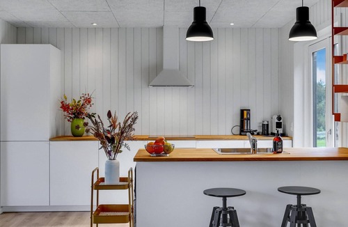 Fjellerup House | Cozy home in Glesborg with WiFi