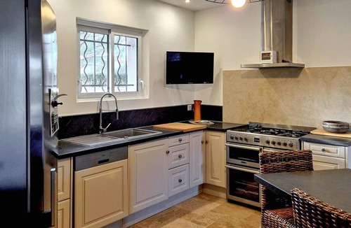 Goudargues House | Cozy home in Goudargues with WiFi