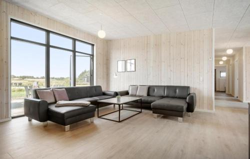 Grenaa House | Cozy Home In Grenaa With Sauna