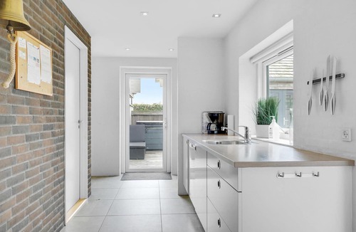 Flovt Strand House | Cozy home in Haderslev with sauna