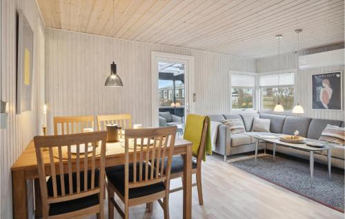 Diernæs Strandby House | Cozy Home In Haderslev With Wifi