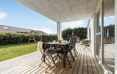 Flovt Strand House | Cozy Home In Haderslev With Wifi