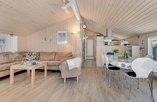 Odde House | Cozy home in Hadsund with sauna