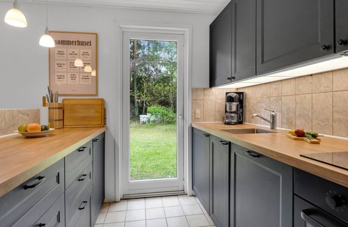 Helberskov Strand House | Cozy home in Hadsund with sauna