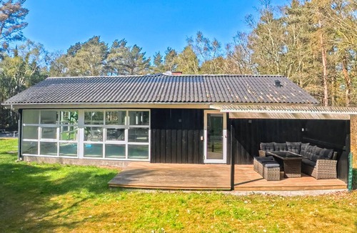 Helberskov Strand House | Cozy home in Hadsund with sauna