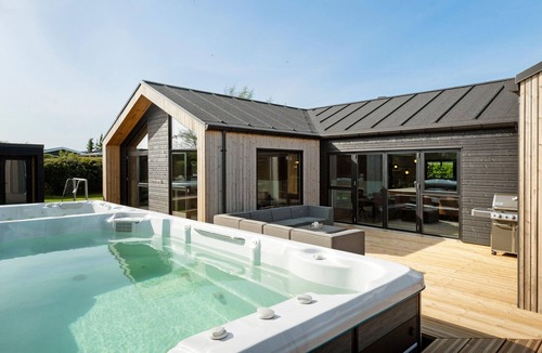 Nørre Hurup House | Cozy home in Hadsund with sauna