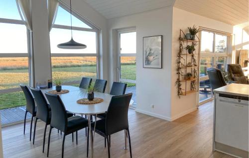 Hou House | Cozy Home In Hals With Sauna