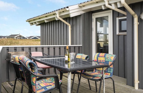 Vrist Strand House | Cozy home in Harboøre with sauna