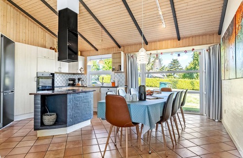 Hejlsminde Strand House | Cozy home in Hejls with sauna