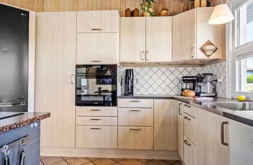 Hejlsminde Strand House | Cozy home in Hejls with sauna