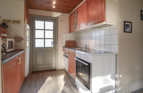 Bork Havn House | Cozy home in Hemmet with kitchen