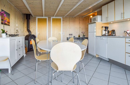 Bork Havn House | Cozy home in Hemmet with house sea view