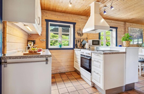 Skovgaarde House | Cozy home in Herning with kitchen