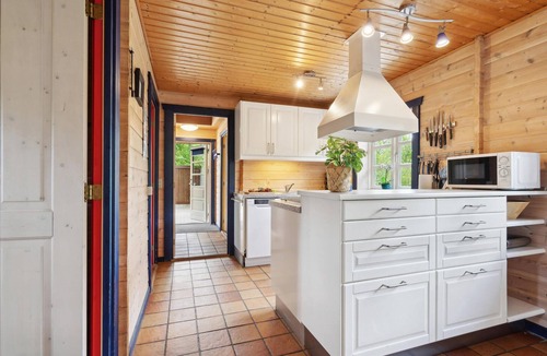 Skovgaarde House | Cozy home in Herning with kitchen