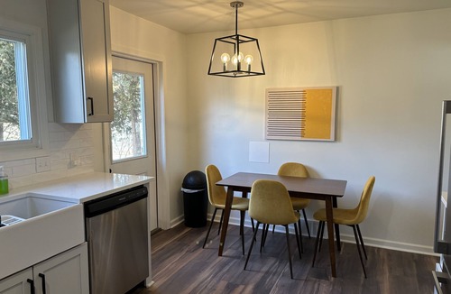 Hillsdale House | Cozy home in historic Hillsdale