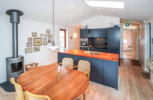 Hjørring House | Cozy home in Hjørring with kitchen