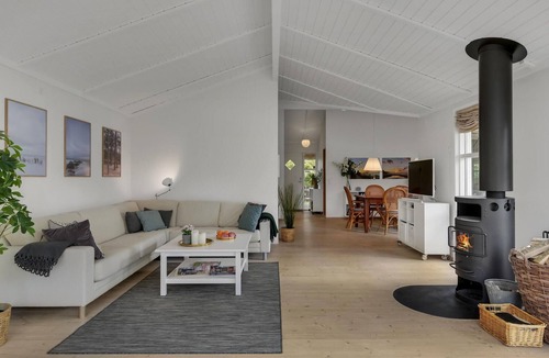 Hornbaek House | Cozy home in Hornbæk with kitchen
